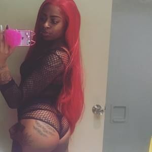 Meet your Posher, Ciara